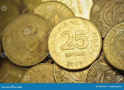 25 Centavo Philippine Coins Royalty-Free Stock Photography | CartoonDealer.com #20824355