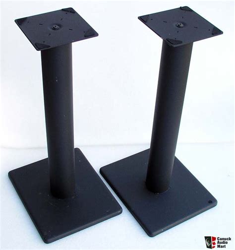 Metal speaker stands Photo #161167 - Canuck Audio Mart