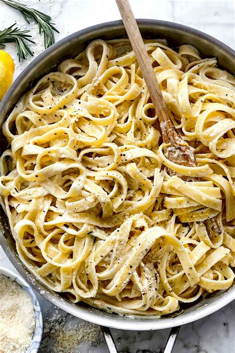 Lemon Fettuccine Alfredo | foodiecrush.com