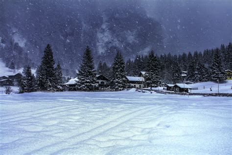 File:Winter wonderland Austria mountain landscape (8290712092).jpg ...