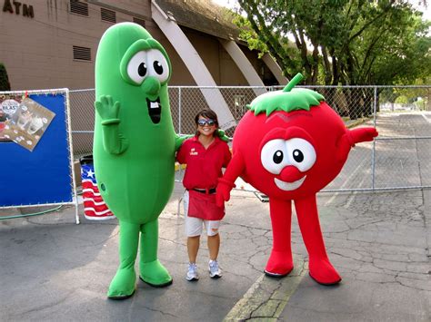 Bob and Larry costumes for events 1st Birthday, Bday, Birthday Ideas, Veggie Tales Birthday ...