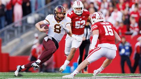 Wisconsin football Twitter reacts to a crushing 23-16 loss to Minnesota