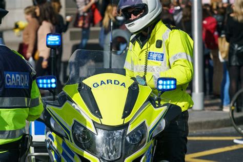 Garda - Irish Police Officers Editorial Photography - Image of guard, gardai: 101021127