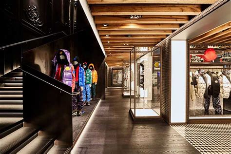 Moncler Flagship store – GGREAT