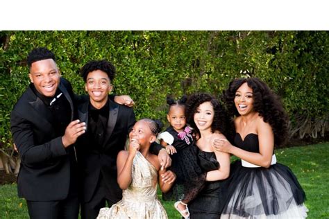 Who are Sarah Jakes Roberts’ children? Meet all of her 6 kids - Legit.ng