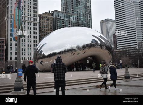 The Bean Statue Chicago Illinois Stock Photo - Alamy