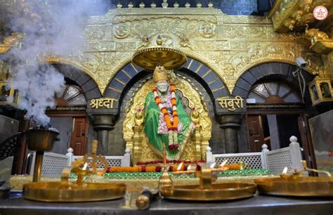 Shri Shirdi Sai Baba Temple, Maharashtra - Pujasthan