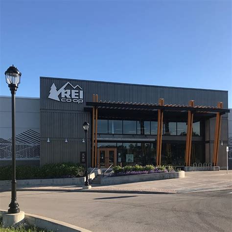 REI Rochester Store - Rochester, NY - Sporting Goods, Camping Gear ...