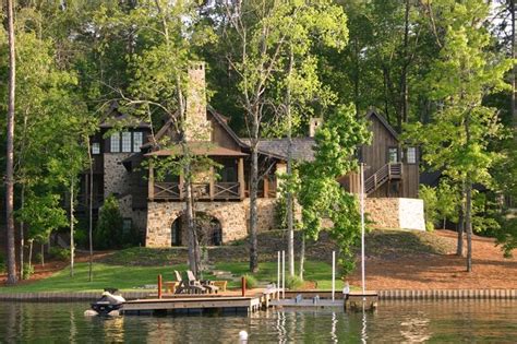 Your Ultimate Guide to Lake Martin, Alabama | Lake house, Lake ...