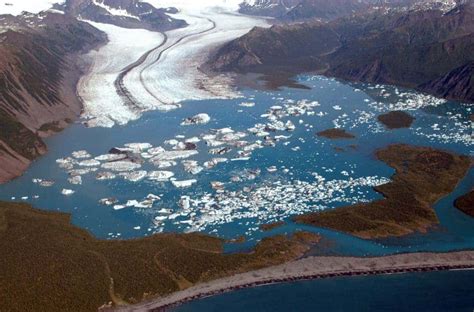 Repeat Photography From the 1920s and Now Shows Incredible Glacier Retreat