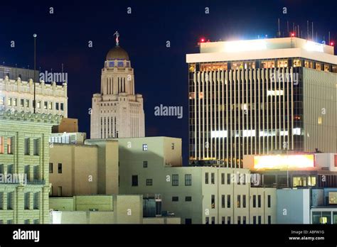 Lincoln Nebraska skyline at night Stock Photo - Alamy