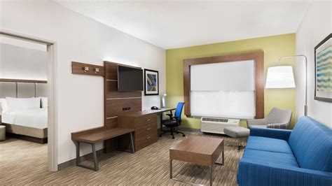 Holiday Inn Express Conversion | Columbus, OH — IIG