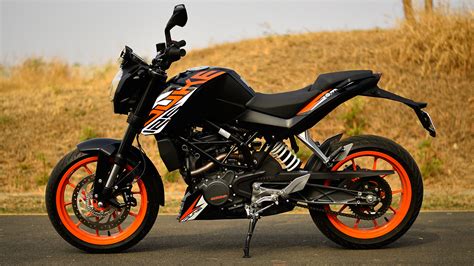 KTM 125 Duke 2019 ABS Bike Photos - Overdrive