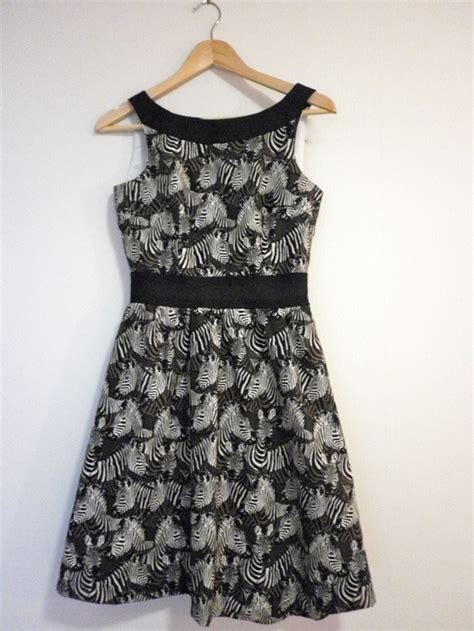 Cotton Zebra Dress Newlook pattern 6799 | Zebra dress, Two piece skirt set, Fashion