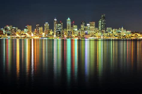 Seattle Skyline At Night Photograph by Hai Huu Thanh Nguyen - Pixels