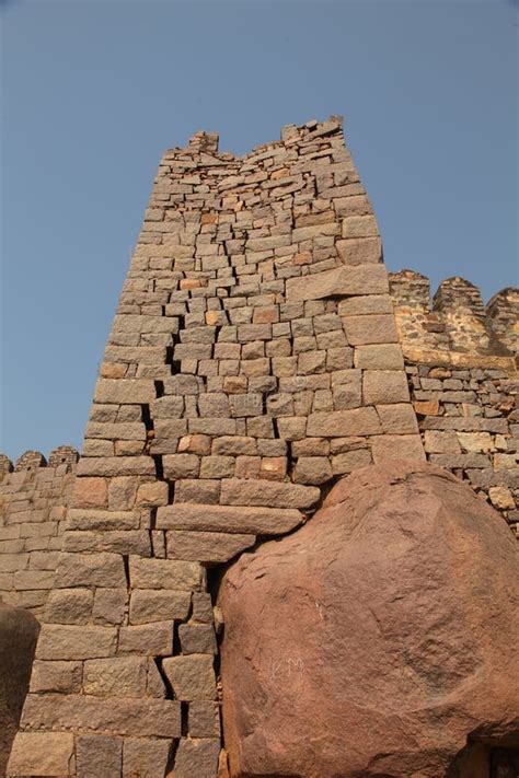 Cracked stone wall stock photo. Image of mortar, ruin - 23851670