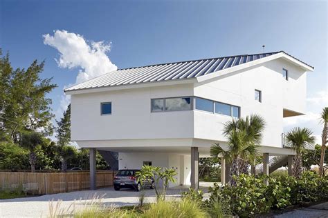 Beachfront House Built with Poured Concrete to Withstand Hurricanes