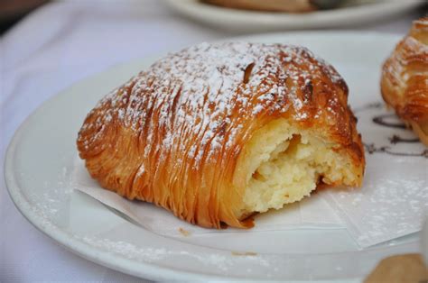 Le Sfogliatelle, i migliori dolci di Napoli