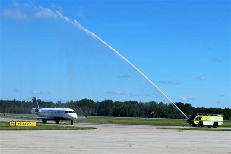 United Airlines flights to return to Rhinelander Oneida County Airport this summer | WXPR