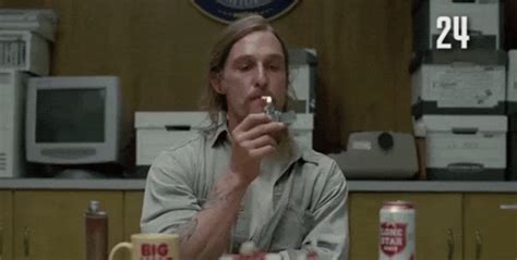 Just How Many Cigarettes Did Matthew McConaughey Smoke In True Detective? | Gizmodo Australia