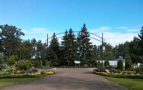 Entrance Garden - St. Albert Botanic Park