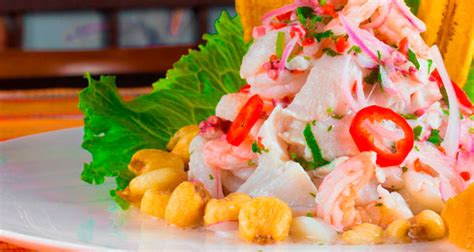 Peruvian food: Ceviche, our proud traditional dish / Culinary Tours!