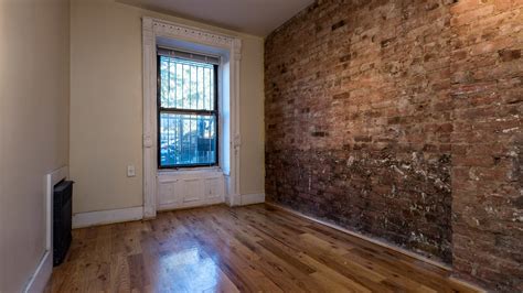 A room at 1116 Bushwick Ave, Brooklyn, NY 11221, USA - Nooklyn - Apartments, Roommates ...