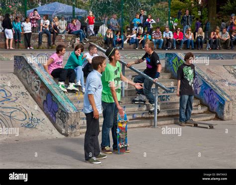 Glasgow's Skate Park in Kelvingrove Park Stock Photo - Alamy