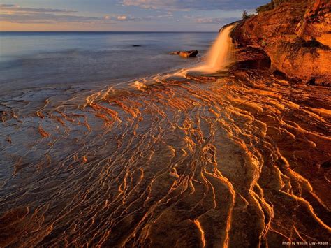 Beautiful Lake Superior, Michigan [1600x1200] : EarthPorn