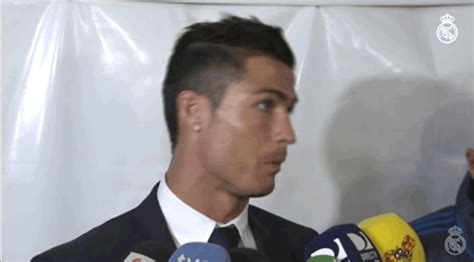 GIF real madrid cristiano ronaldo cr7 - animated GIF on GIFER