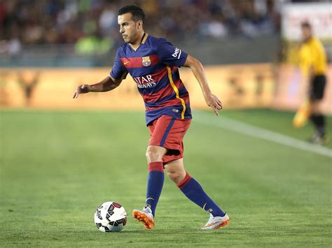 Pedro to Manchester United latest: Barcelona winger's mother says 'he is leaving for England ...