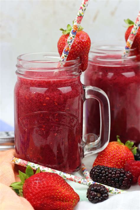 Summer Berry Smoothie! - Jane's Patisserie