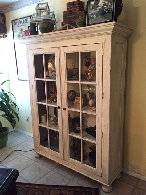 Attic Heirlooms China Cabinet By Broyhill Furniture | Cabinets Matttroy