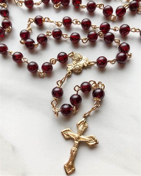 Custom Rosary Builder | Livolsi Rosaries