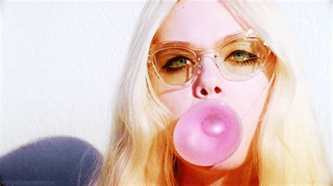 GIF elle fanning fashion vogue uk - animated GIF on GIFER