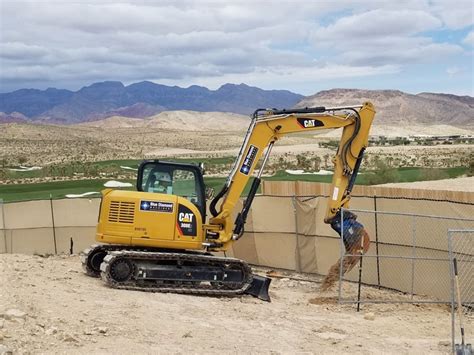 12 Tips for Operating a Mini Excavator | News | Heavy Metal Equipment & Rentals