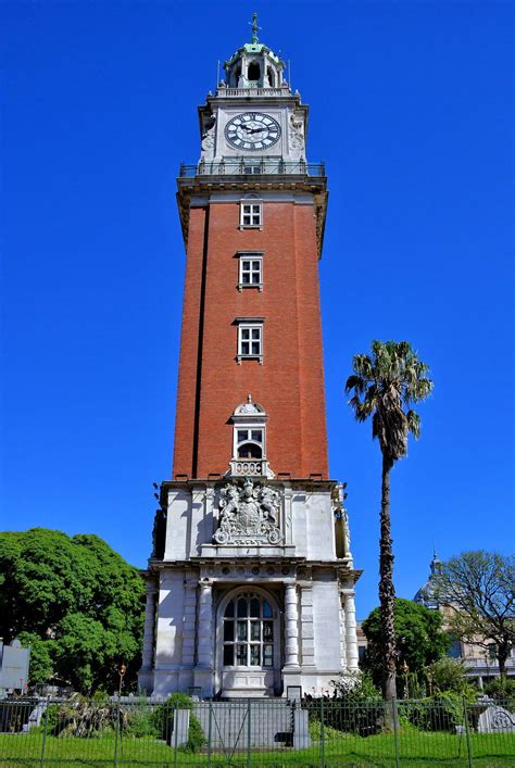 Torre Monumental in Retiro, Buenos Aires, Argentina - Encircle Photos