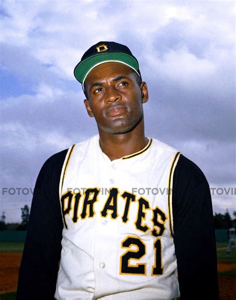 Roberto Clemente PITTSBURGH PIRATES Photo Picture VINTAGE Baseball Photograph Print 8x10, 8.5x11 ...