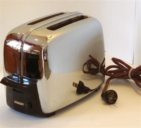 Vintage 1950s Toastmaster Toaster Model 1B14