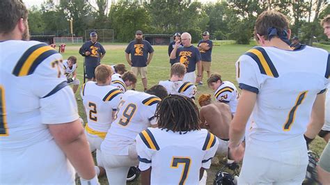 North Muskegon football hopes to 'run the table' in 2022 | wzzm13.com