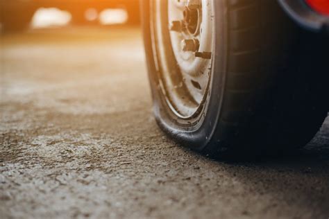 Flat Tyre Repair at Eastern Tyres: Repair or Replace?