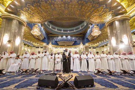 Tata Cara Shalat Tarawih, Niat, Bacaan dan Keutamaan