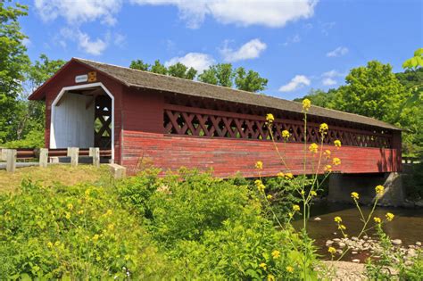 Henry Covered Bridge, Bennington, Vermont jigsaw puzzle in Bridges puzzles on TheJigsawPuzzles.com