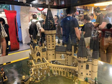 Brickfinder - LEGO Hogwarts Castle On Display At Leicester LEGO Brand ...