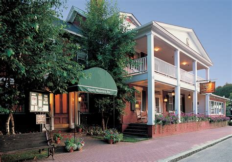 Discover Green Mountain Inn - Hotel in USA - Hayes & Jarvis