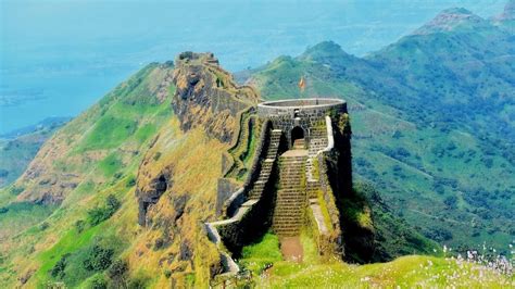 10 Must-Visit Places in Maharashtra | A Journey of Diversity and Beauty