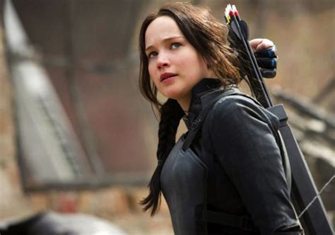 The Hunger Games: Mockingjay Prepares For Battle In This Collection Of Stills