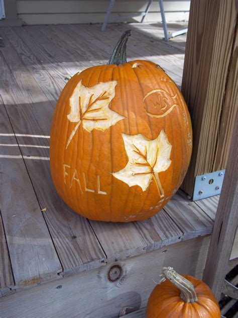 Pumpkin Carving Idea- Fall leaves | Amazing pumpkin carving, Pumpkin carving, Awesome pumpkin ...
