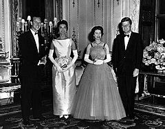 Category:Queen Elizabeth II and John F. Kennedy - Wikimedia Commons