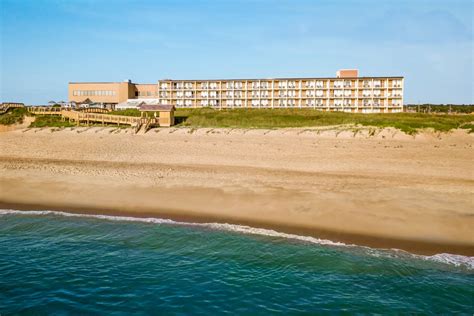 Ramada Plaza by Wyndham Nags Head Oceanfront | Kill Devil Hills, NC Hotels